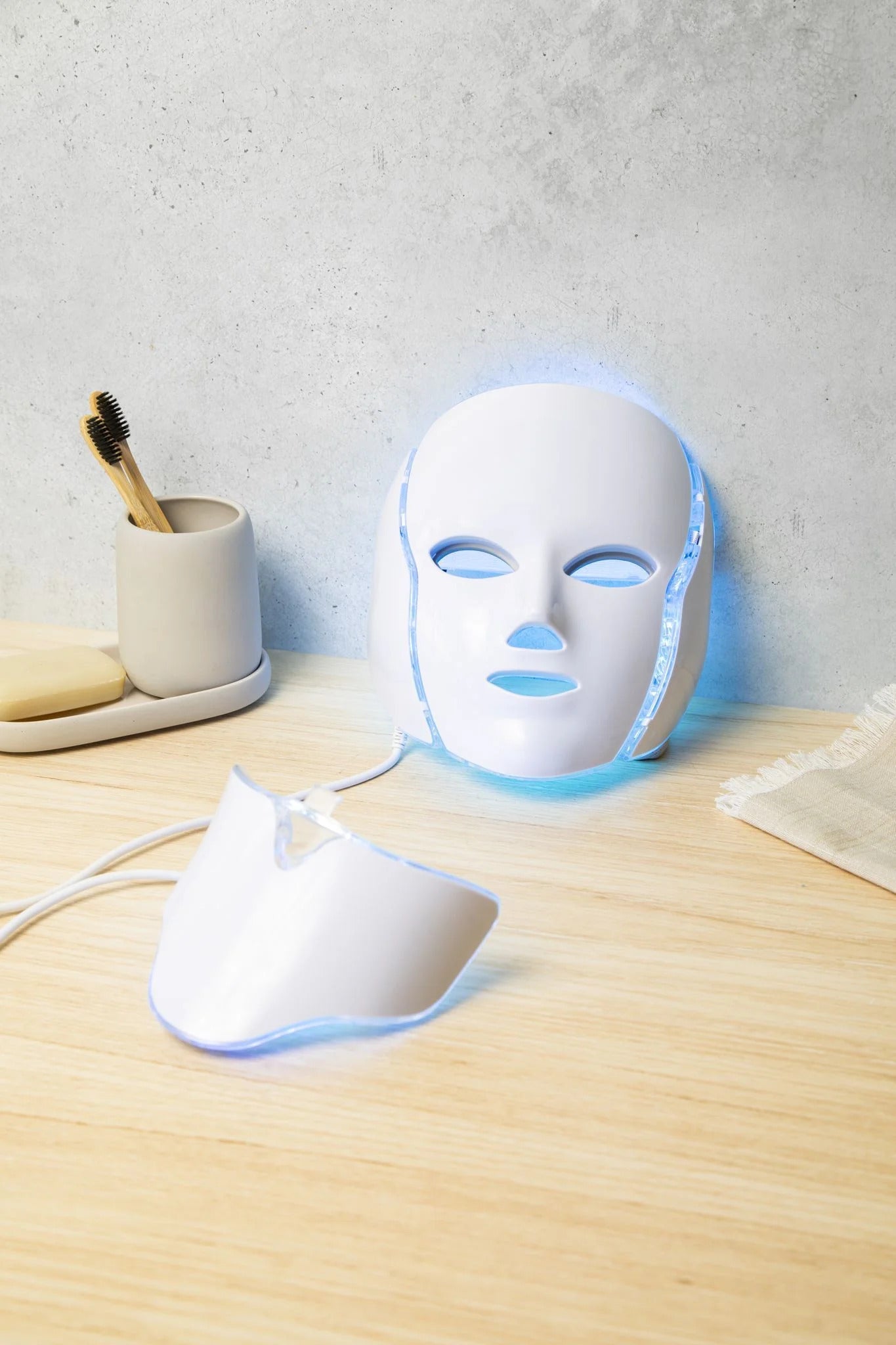 LED Face Mask With Neck (wireless)